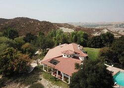 Pre-foreclosure in  VALLEY RANCH RD Canyon Country, CA 91387
