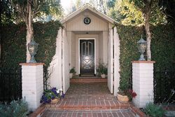 Pre-foreclosure in  DEEP CANYON DR Beverly Hills, CA 90210