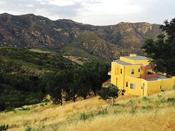 Pre-foreclosure in  INGLESIDE WAY Malibu, CA 90265