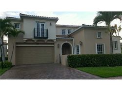 Pre-foreclosure in  NE 210TH ST Miami, FL 33180