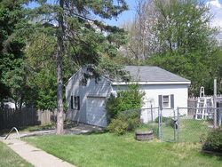 Pre-foreclosure in  EAGLE LAKE DR Waterford, MI 48329