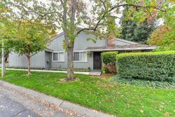 Pre-foreclosure in  BERTRAN CT Citrus Heights, CA 95621