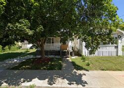 Pre-foreclosure in  W COLUMBIA TER Peoria, IL 61606