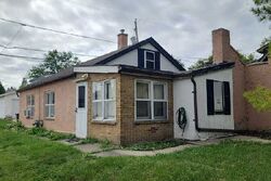 Pre-foreclosure in  MILWAUKEE AVE South Milwaukee, WI 53172
