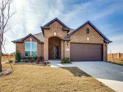 Pre-foreclosure in  EDINBURGH DR Anna, TX 75409