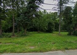 Pre-foreclosure in  IDORA AVE Youngstown, OH 44511