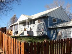 Pre-foreclosure in  SW 20TH ST Pendleton, OR 97801