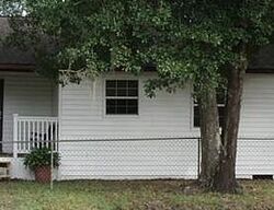 Pre-foreclosure in  SUMNER RD Dover, FL 33527