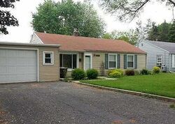 Pre-foreclosure in  W WILLOW ST Lansing, MI 48917