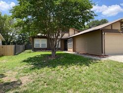 Pre-foreclosure in  CYPRESSFOX DR San Antonio, TX 78245