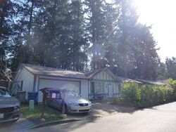 Pre-foreclosure in  186TH PL SE Kent, WA 98042