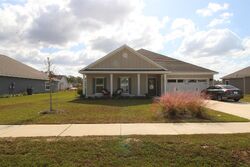 Pre-foreclosure in  Windsor Way Crawfordville, FL 32327