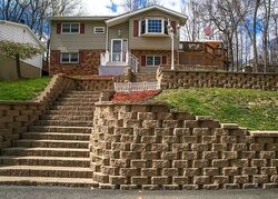 Pre-foreclosure in  METRO TRL Hopatcong, NJ 07843