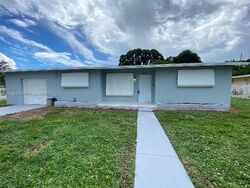 Pre-foreclosure in  NW 12TH CT Fort Lauderdale, FL 33311