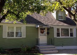 Pre-foreclosure in  RAINBOW RD Norwalk, CT 06851