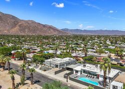 Pre-foreclosure in  N Riverside Dr Palm Springs, CA 92264