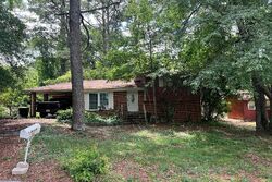 Pre-foreclosure in  Stoneham Ct Atlanta, GA 30349