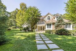 Pre-foreclosure in  ROLLING HILL CT W Sag Harbor, NY 11963