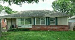 Pre-foreclosure in  S RICHMOND AVE Tulsa, OK 74135