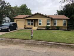 Pre-foreclosure in  Sabelle Ln Haltom City, TX 76117