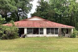 Pre-foreclosure in  LAUREL CREEK RD Titus, AL 36080