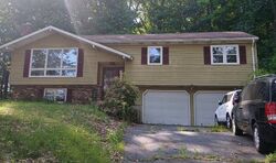 Pre-foreclosure in  FIELD ST Naugatuck, CT 06770