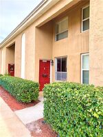 Pre-foreclosure in  LA CARMEN CT Tampa, FL 33611