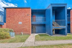 Pre-foreclosure in  S THORNTREE DR  Houston, TX 77015