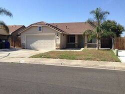 Pre-foreclosure in  SUNDAY DR Turlock, CA 95382