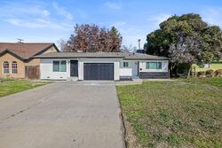 Pre-foreclosure in  W TULARE AVE Visalia, CA 93277