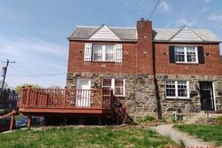 Pre-foreclosure in  GREENHILL RD Media, PA 19063