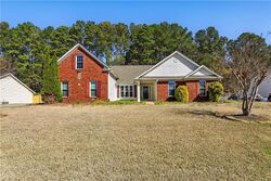  Mission Park Dr, Loganville GA