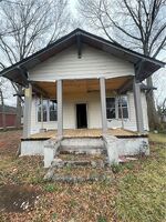 Pre-foreclosure in  ALLENE AVE SW Atlanta, GA 30310