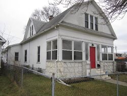 Pre-foreclosure in  GARFIELD AVE Bay City, MI 48708