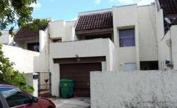 Pre-foreclosure in  NW 58TH AVE # 10 Fort Lauderdale, FL 33313
