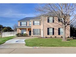 Pre-foreclosure in  BRIARWOOD DR Fort Worth, TX 76132
