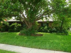 Pre-foreclosure in  APPLEGATE DR Lewisville, TX 75067