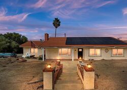 Pre-foreclosure in  DARNELL DR Lake Elsinore, CA 92530