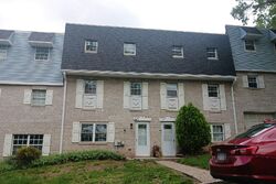 Pre-foreclosure in  VILLAGE LN Pottstown, PA 19464