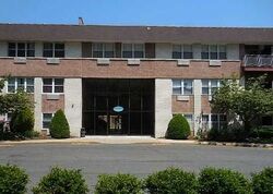 Pre-foreclosure Listing in RIVER RD APT D15 EDGEWATER, NJ 07020