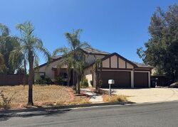 Pre-foreclosure in  VIA COLINA Moreno Valley, CA 92555