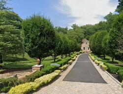  Kaiser Ct, Morganville NJ