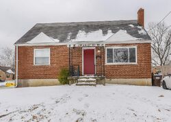 Pre-foreclosure in  COOGAN DR Cincinnati, OH 45231