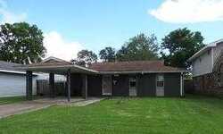 Pre-foreclosure in  14TH ST Marrero, LA 70072