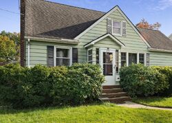 Pre-foreclosure in  BERLANT AVE Roselle, NJ 07203