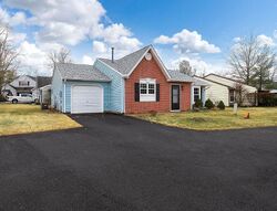 Pre-foreclosure in  JAFFREYTON CLOSE Freehold, NJ 07728