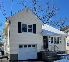 Pre-foreclosure in  DIVEN ST Springfield, NJ 07081