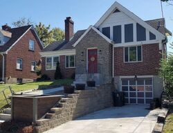 Pre-foreclosure in  BONFIELD DR Cincinnati, OH 45220