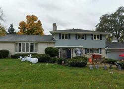 Pre-foreclosure in  SOMERSET LN Fort Wayne, IN 46805