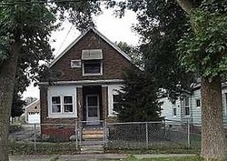 Pre-foreclosure in  W MILLMAN ST Peoria, IL 61605
